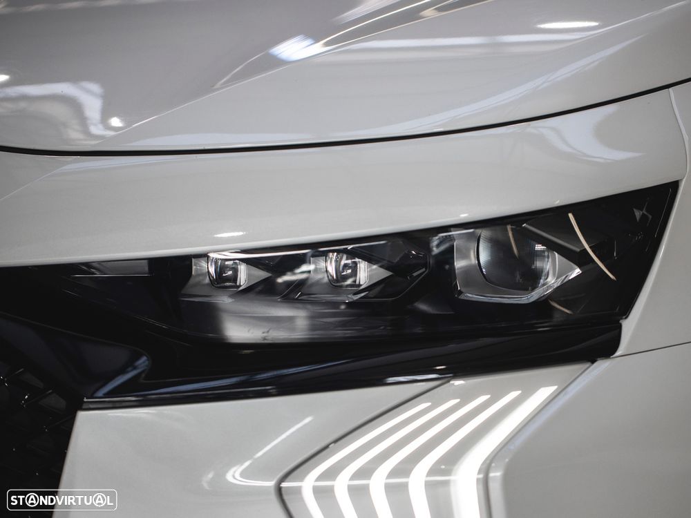 DS DS7 Crossback E-Tense Performance Line EAT8 - 12