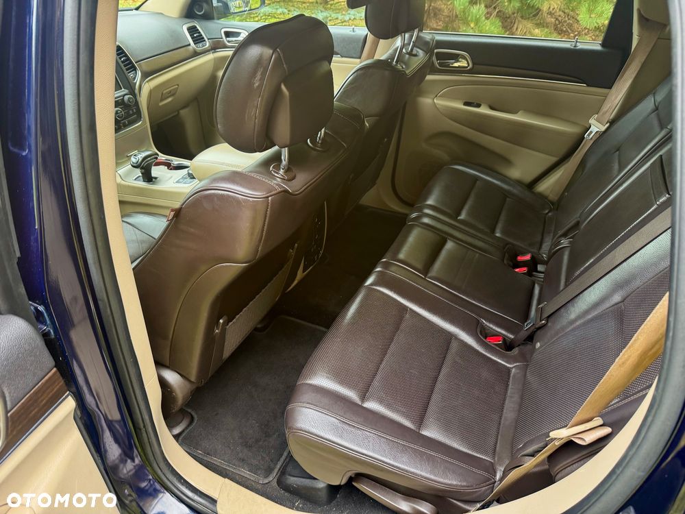 Jeep Grand Cherokee - 36