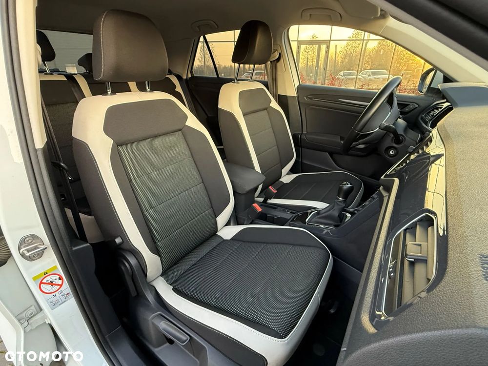 Volkswagen T-Roc 1.5 TSI ACT Premium - 11