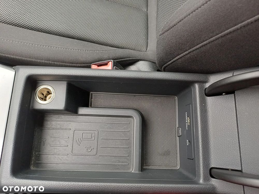 Audi A4 Avant 2.0 TDI - 23