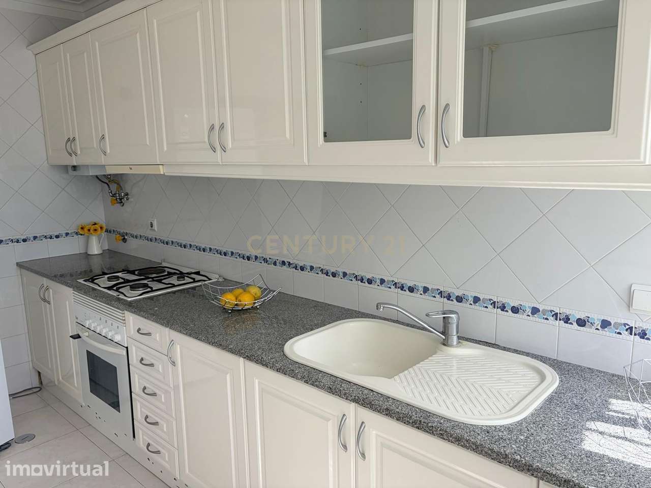 Apartamento  T2 com garagem e arrecadação Moderno na Charneca de Capar - Grande imagem: 4/19