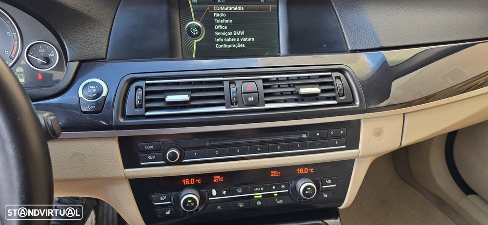 BMW 520 d Touring Aut. Modern Line - 35