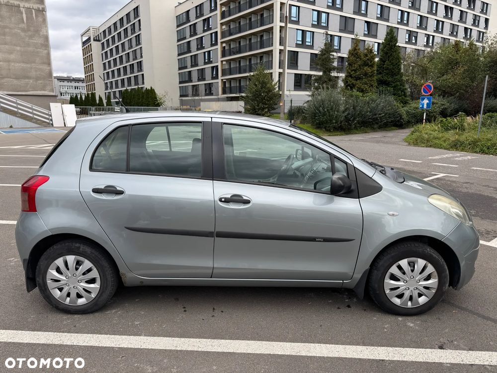 Toyota Yaris 1.0 Luna - 7
