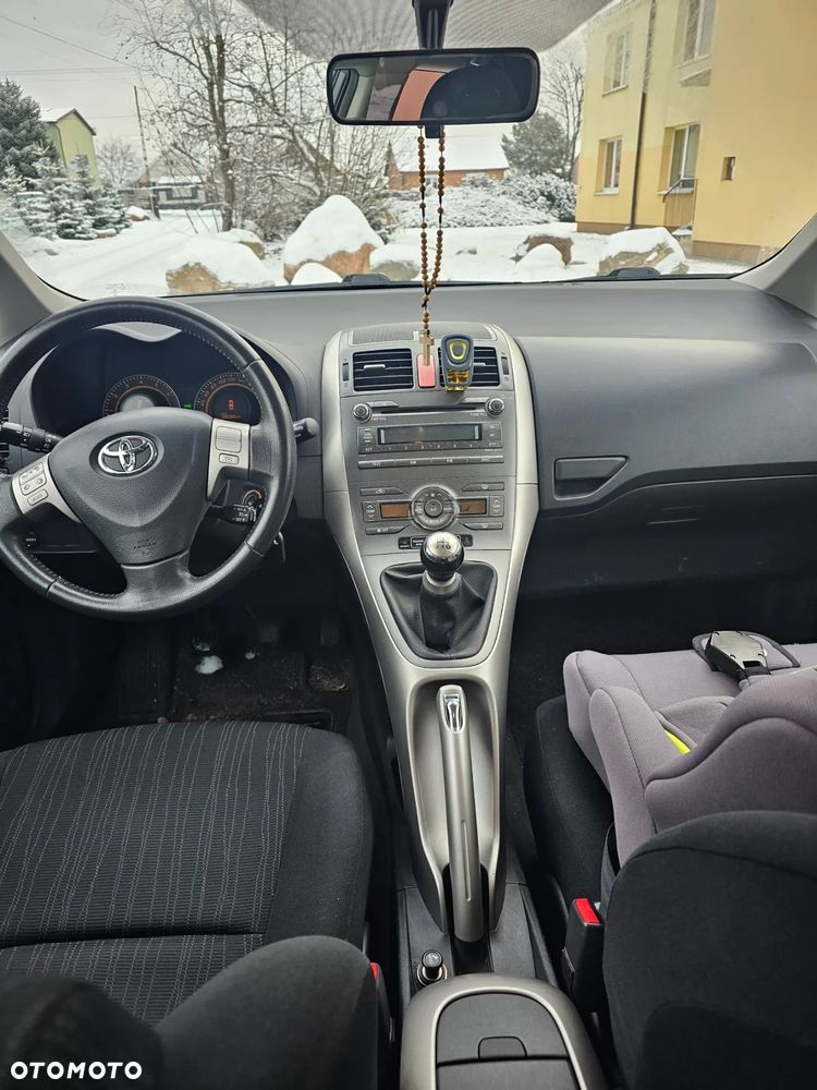 Toyota Auris 1.6 VVT-i Team - 7