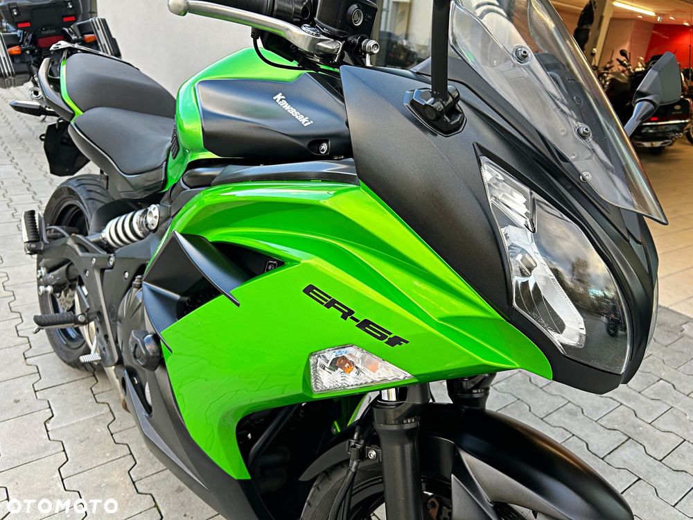 Kawasaki ER - 12