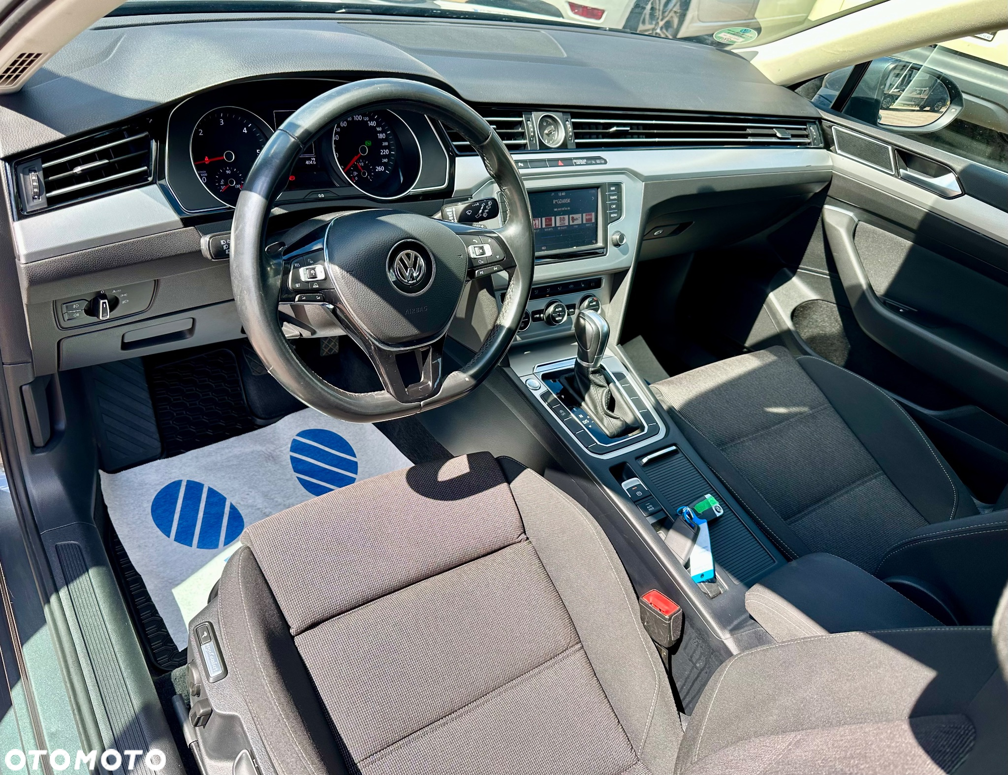 Volkswagen Passat Variant 2.0 TDI SCR DSG Comfortline - 10