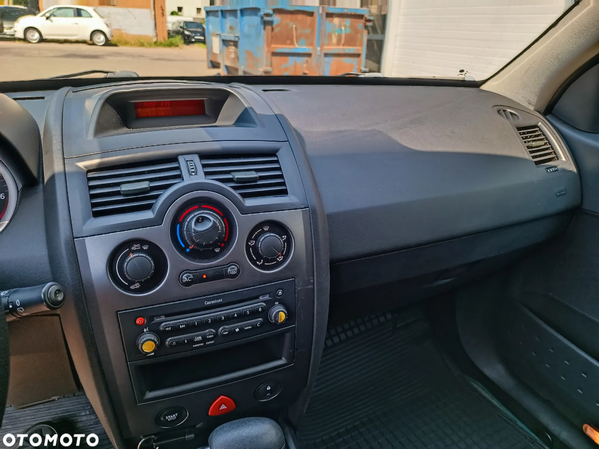 Renault Megane 1.6 Emotion - 16