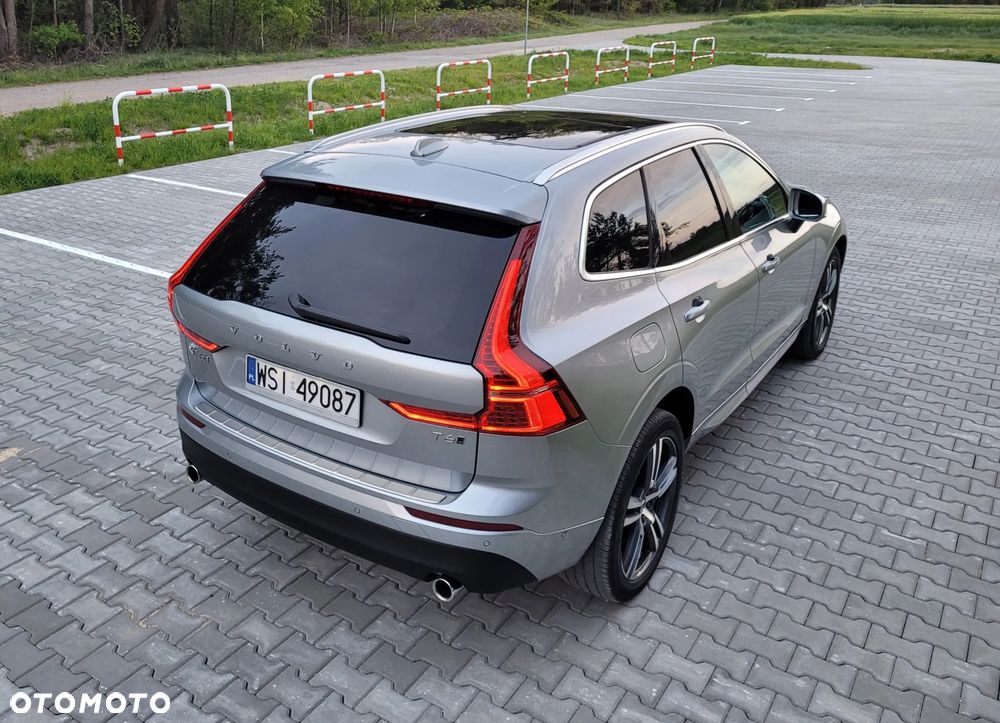 Volvo XC 60 T6 AWD Geartronic Momentum - 5
