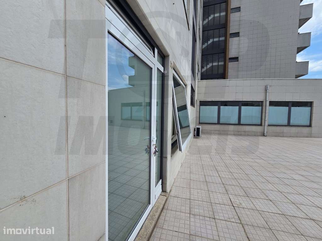 Apartamento T1 - Centro de Paredes - 650€/Mês - Grande imagem: 2/15