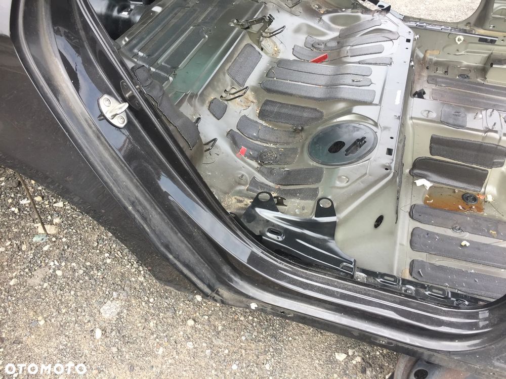 VW PASSAT B7 KOMBI 12R ĆWIARTKA PRAWA TYŁ - 3