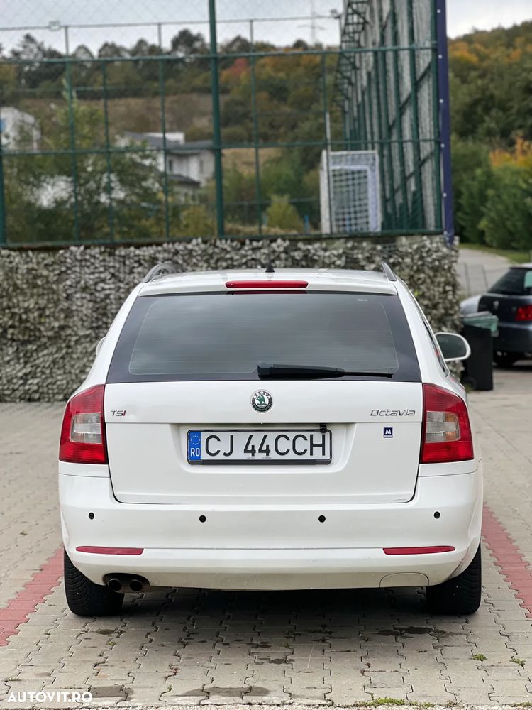 Skoda Octavia 1.8 TSI Business DSG - 6