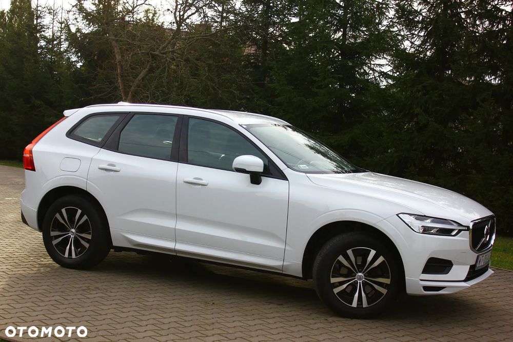 Volvo XC 60 D4 Momentum Pro - 3