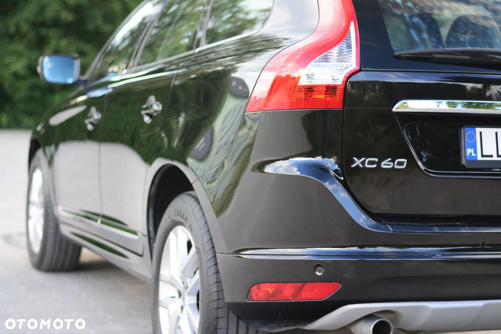 Volvo XC 60 D3 Geartronic Summum - 11