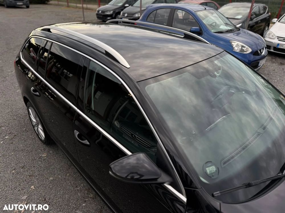 Skoda Octavia Combi 2.0 TDI DSG Premium Edition - 20