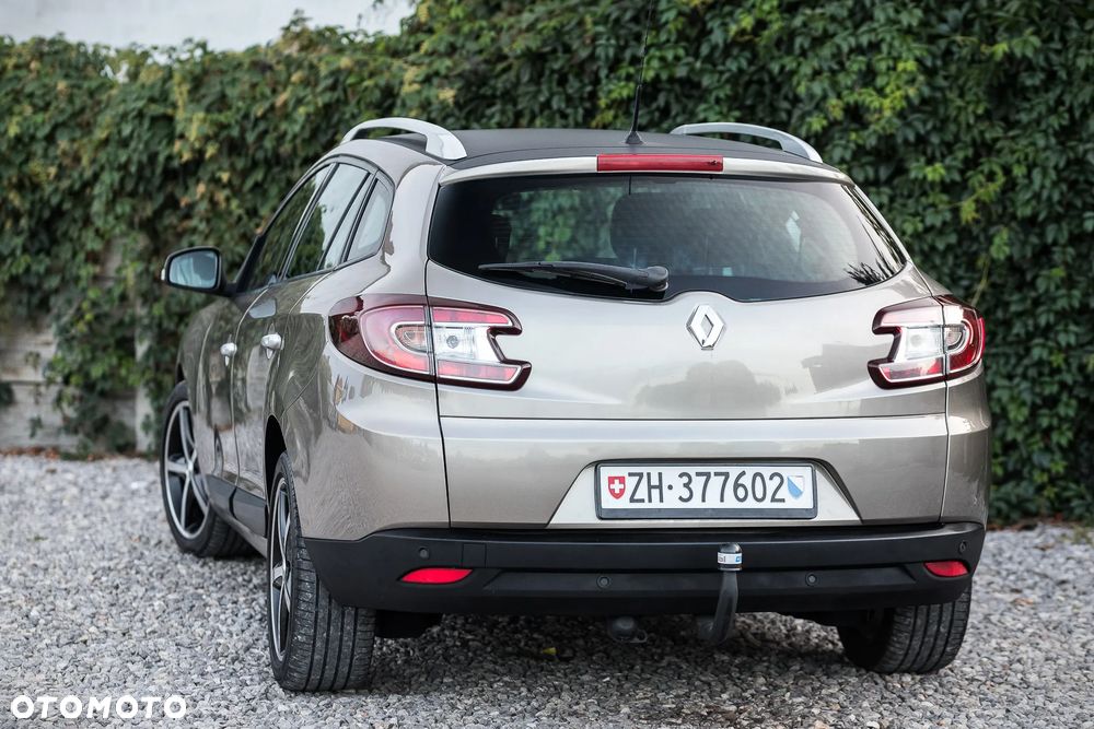 Renault Megane TCe 180 Dynamique - 11