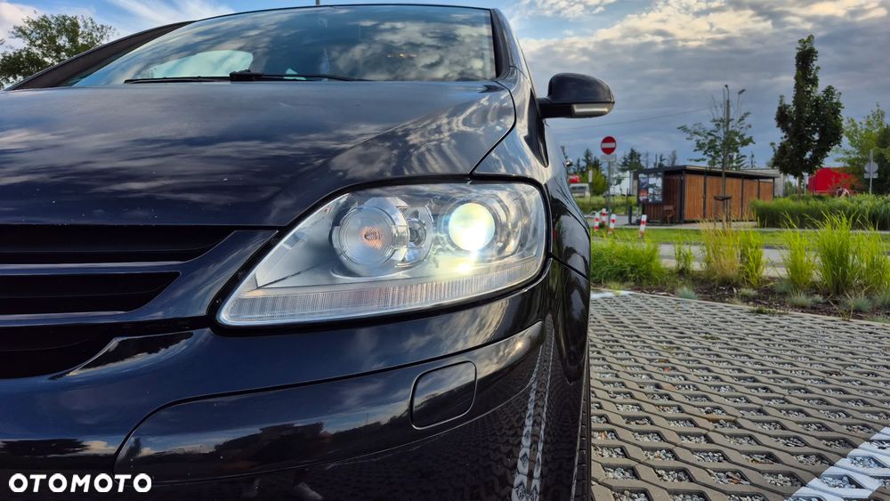 Volkswagen Golf 2.0 FSI Sportline - 7
