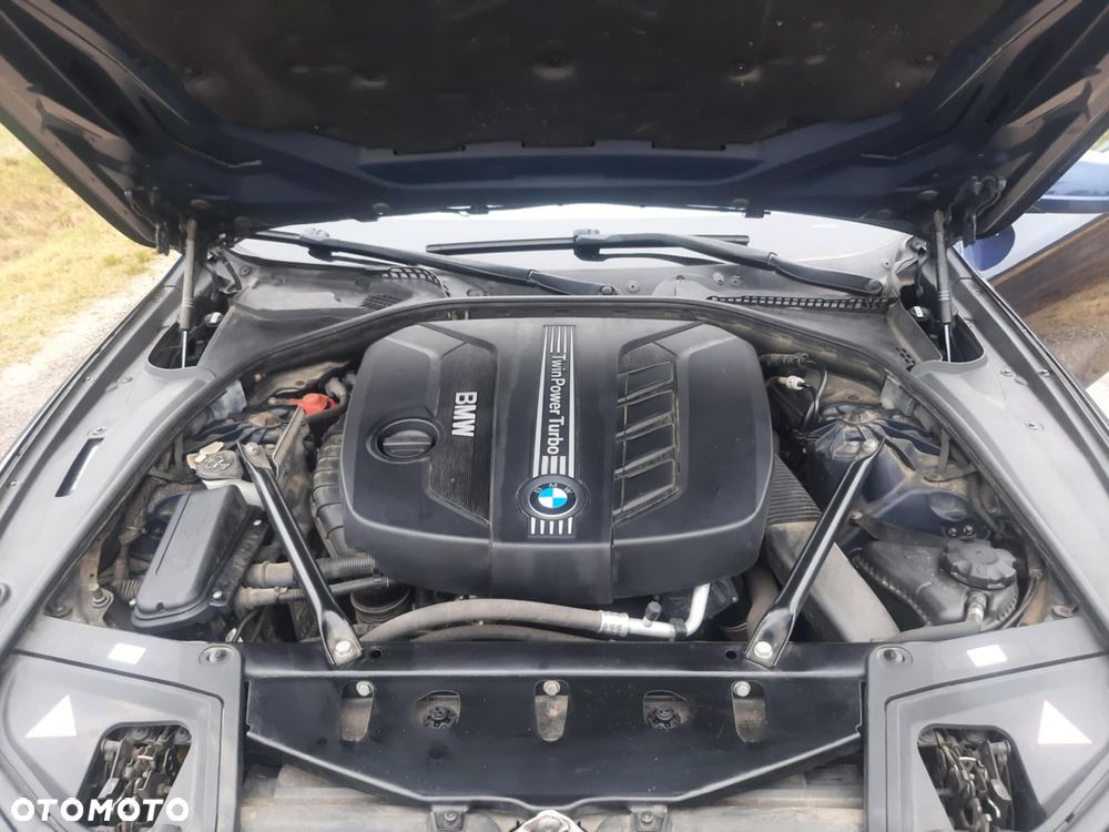 BMW Seria 5 520d - 12