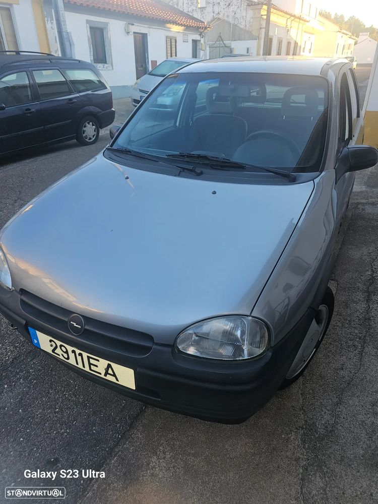Opel Corsa 1.2 GLS - 4