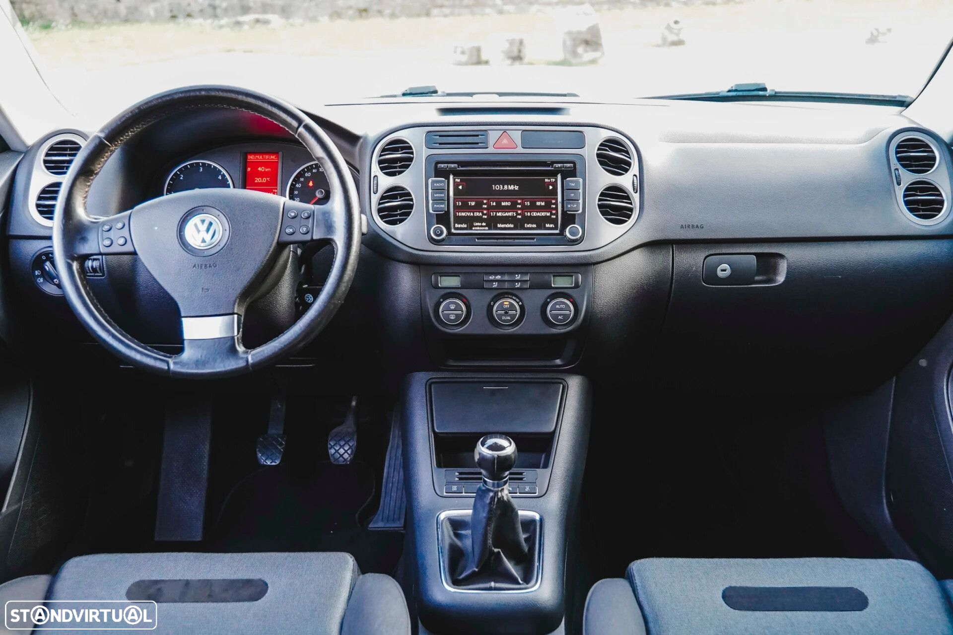 VW Tiguan - 21