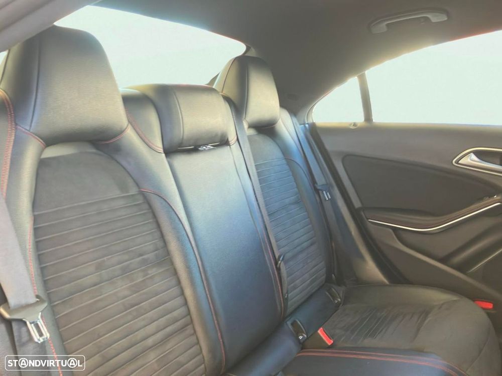 Mercedes-Benz CLA 180 - 16