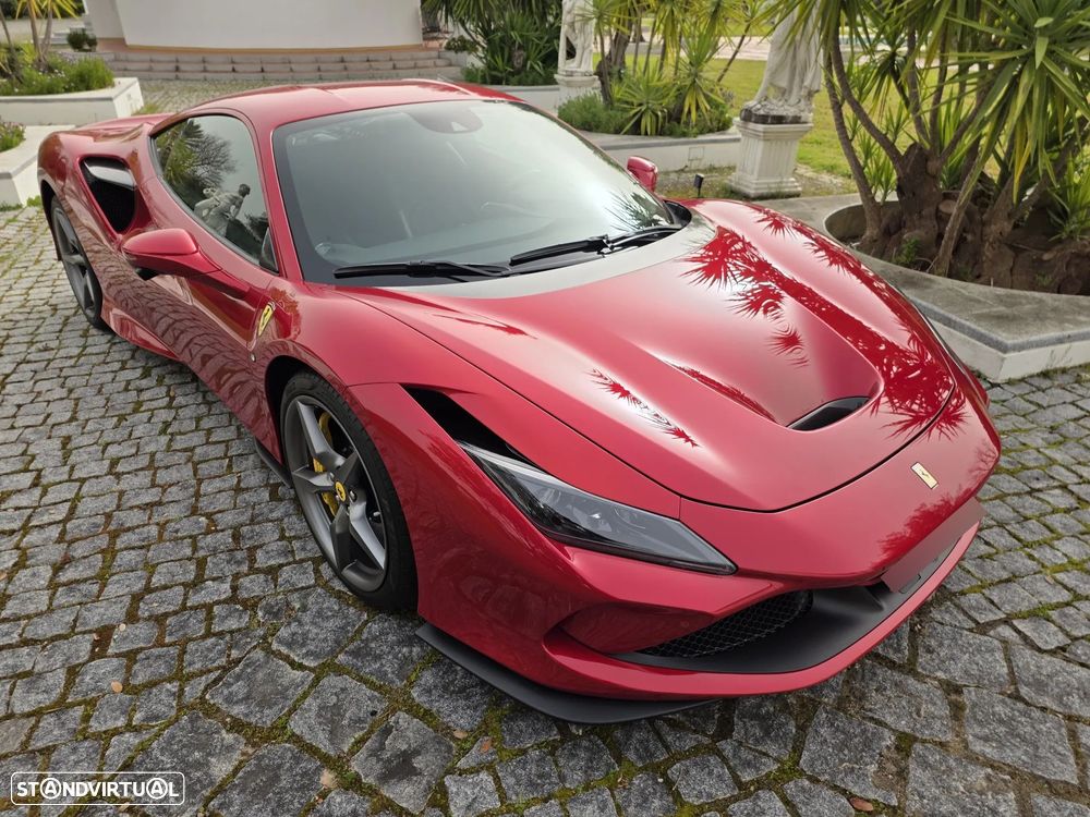 Ferrari F8 Tributo 3.9 Twin-Turbo V8 - 9