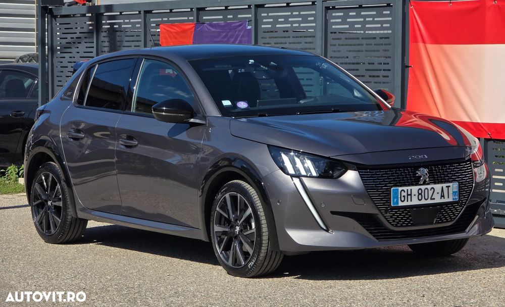 Peugeot 208 PureTech 130 EAT8 GT - 6
