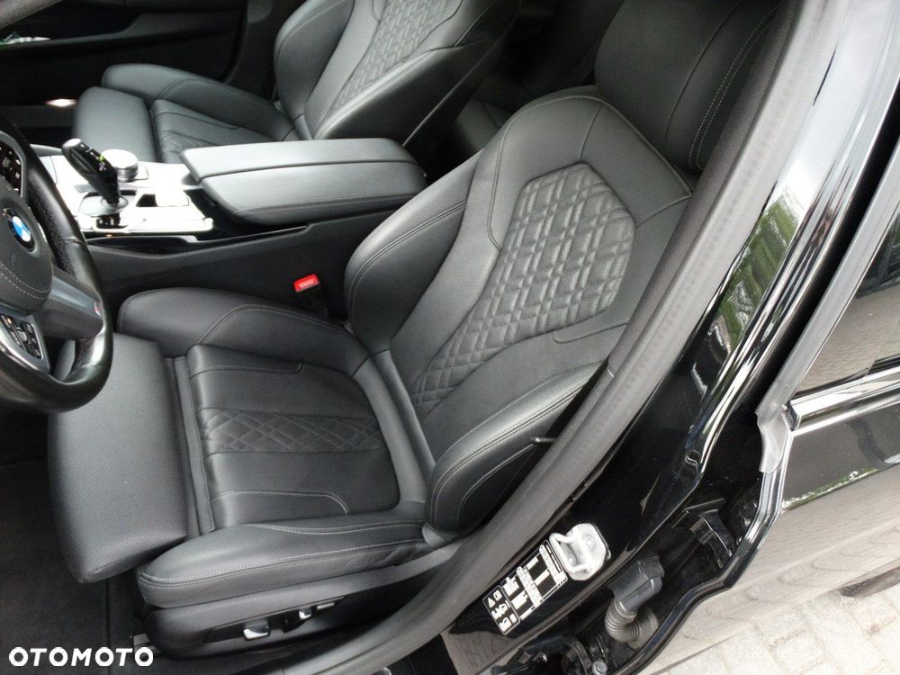 BMW Seria 5 520d xDrive MHEV M Sport sport - 17
