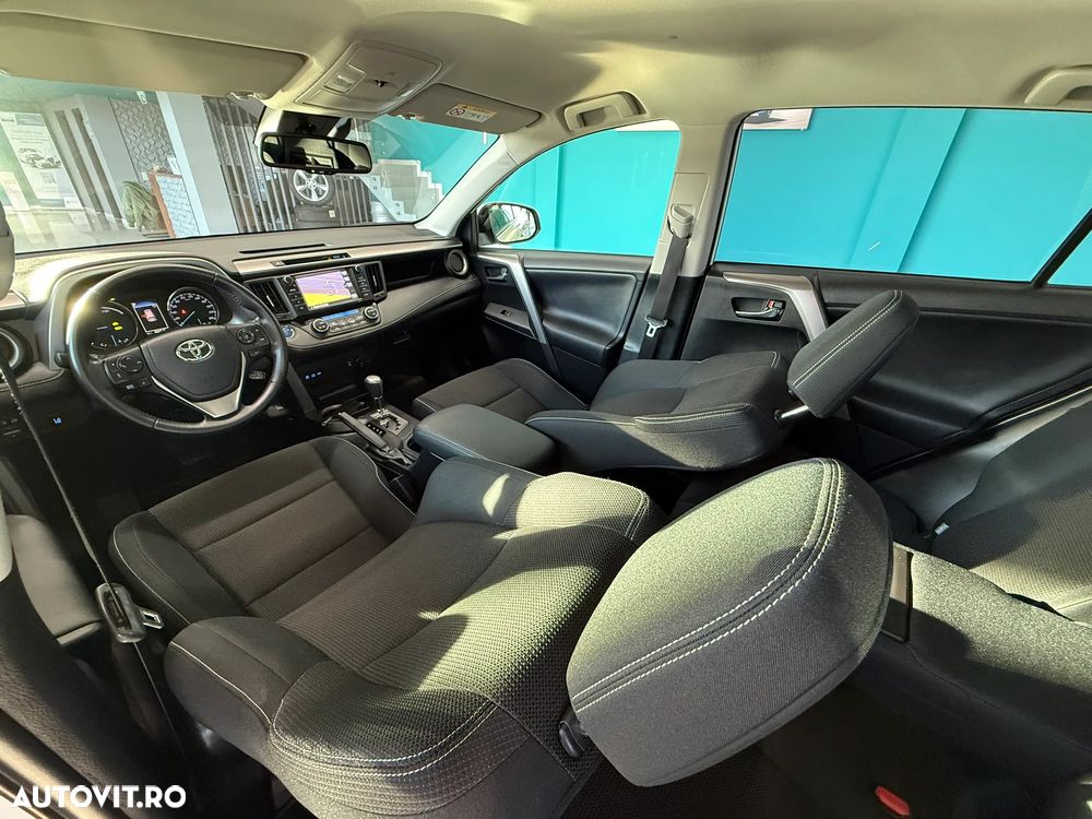 Toyota RAV4 2.5 4x4 Hybrid Executive - 15