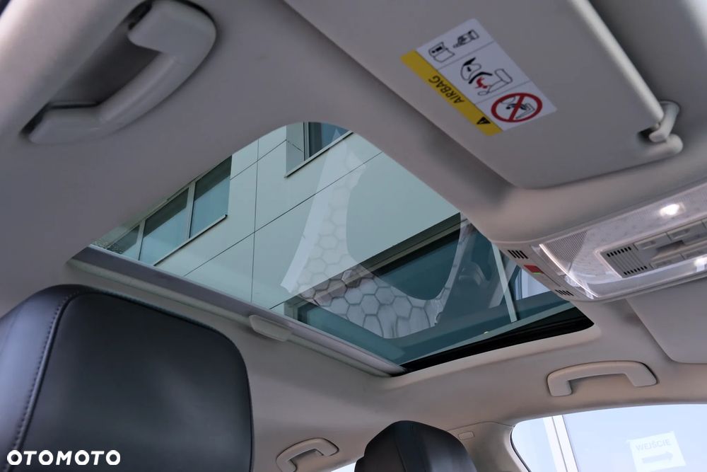 Volkswagen Passat - 34