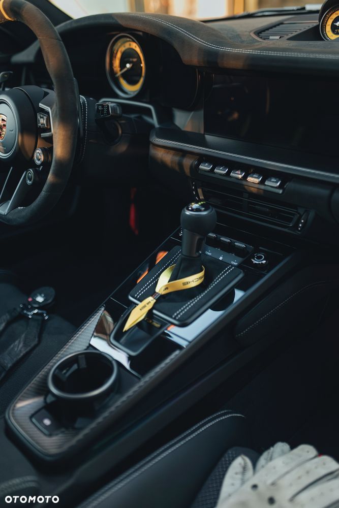 Porsche 911 GT3 RS - 13