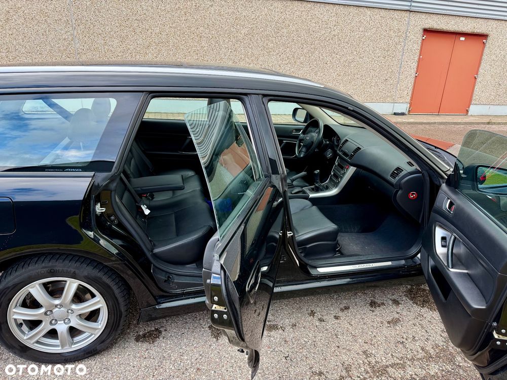 Subaru Legacy 2.0i MT - 12