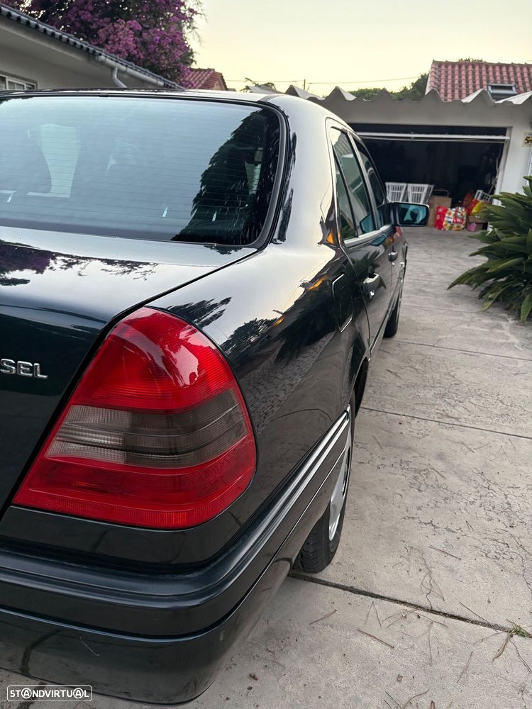 Mercedes-Benz C 220 D Classic - 35