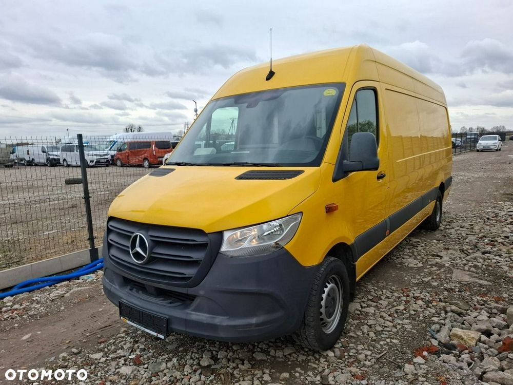 Mercedes-Benz Sprinter - 4