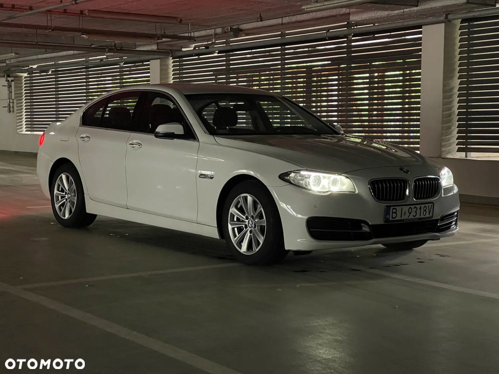 BMW Seria 5 518d Luxury Line - 4