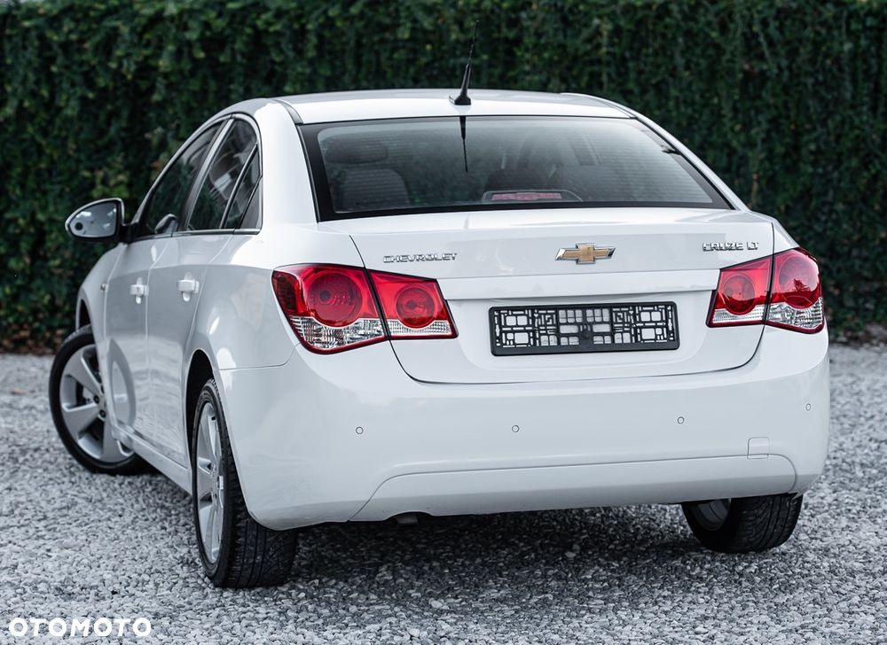 Chevrolet Cruze 1.8 LS - 9