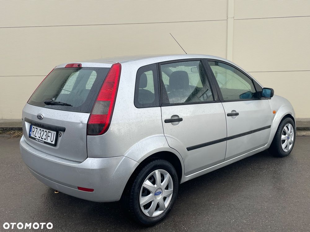 Ford Fiesta - 6