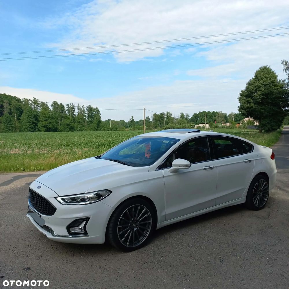 Ford Fusion - 1