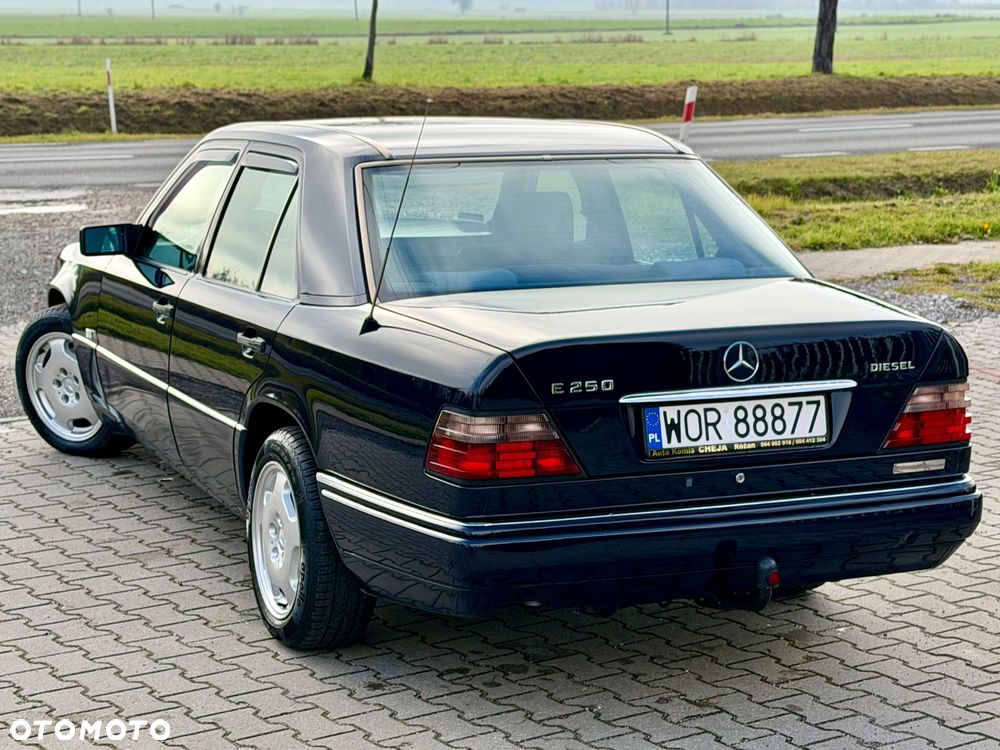 Mercedes-Benz W124 (1984-1993) - 27