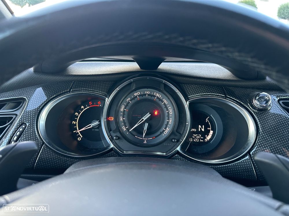 Citroën DS3 1.6 e-HDi So Chic ETG6 - 29