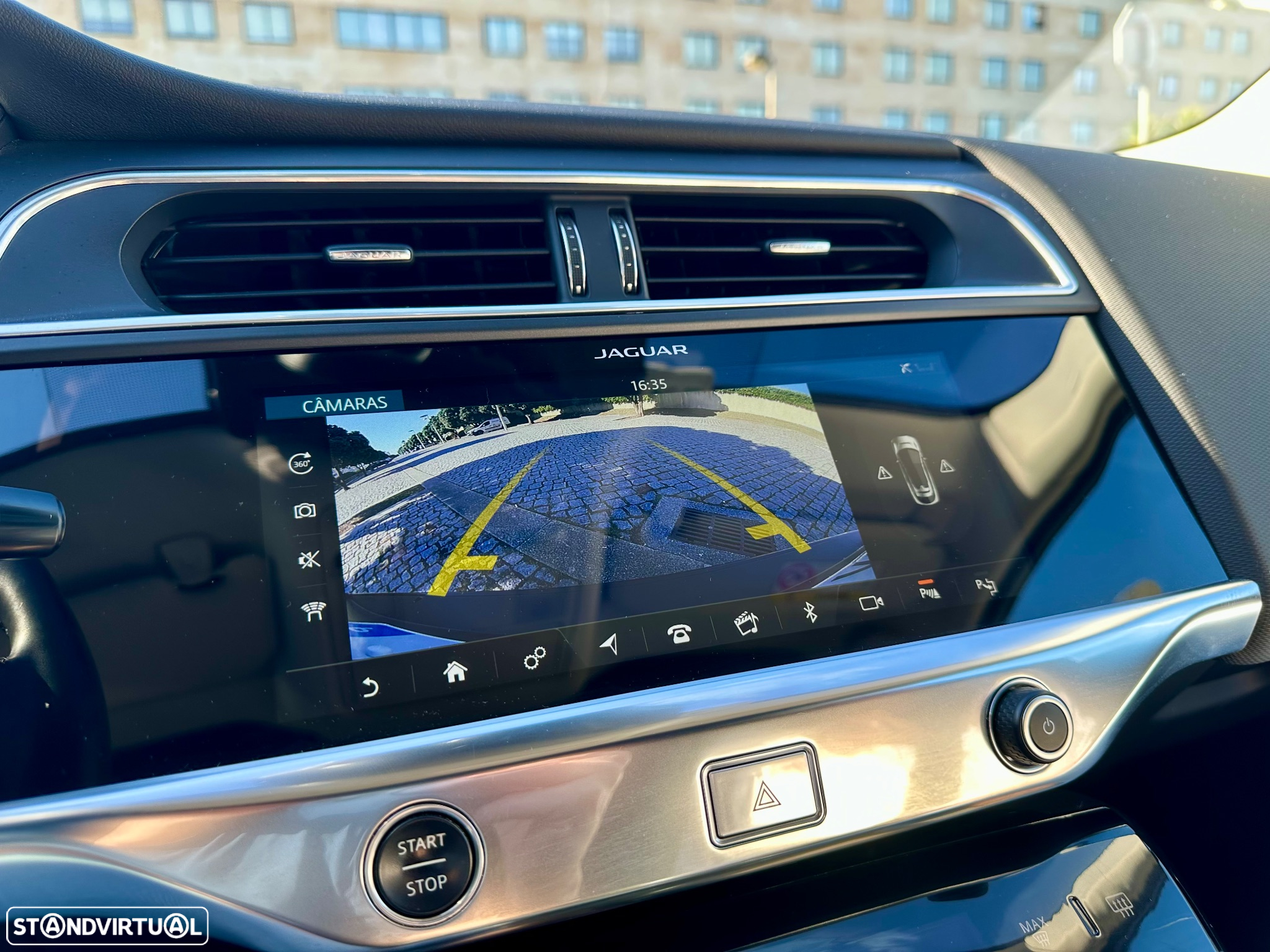 Jaguar I-Pace EV400 AWD HSE - 34