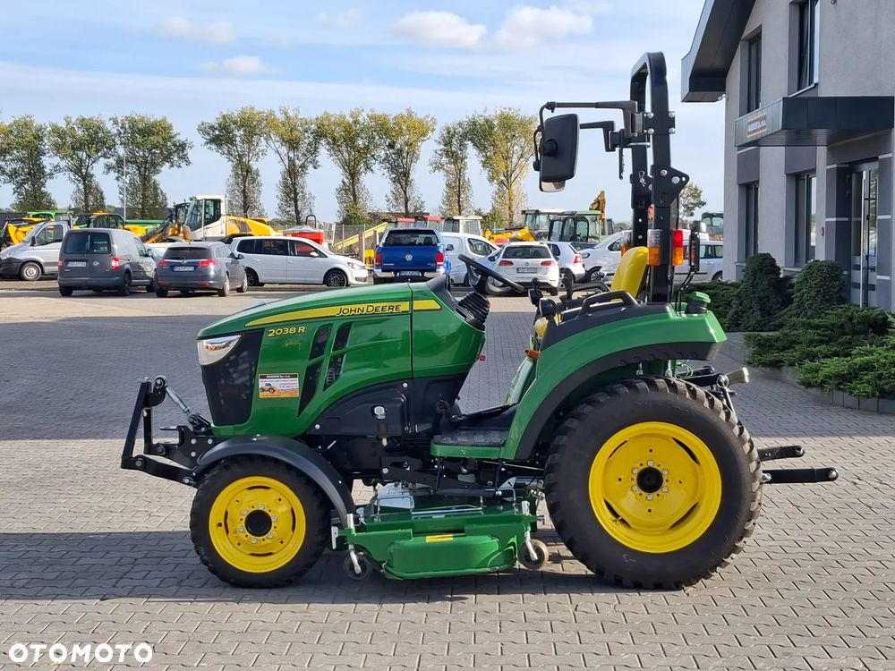 John Deere 2038 R - 2