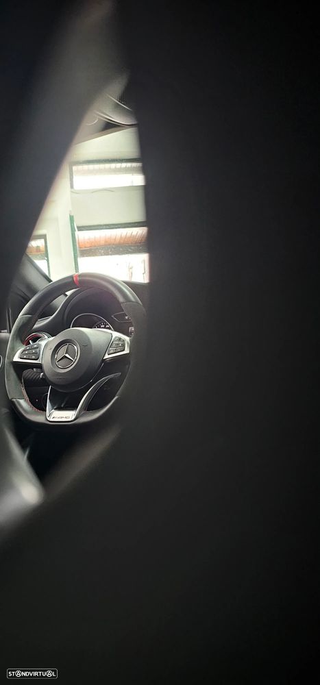 Mercedes-Benz A 45 AMG 4Matic Speedshift 7G-DCT Yellow Night Edition - 13