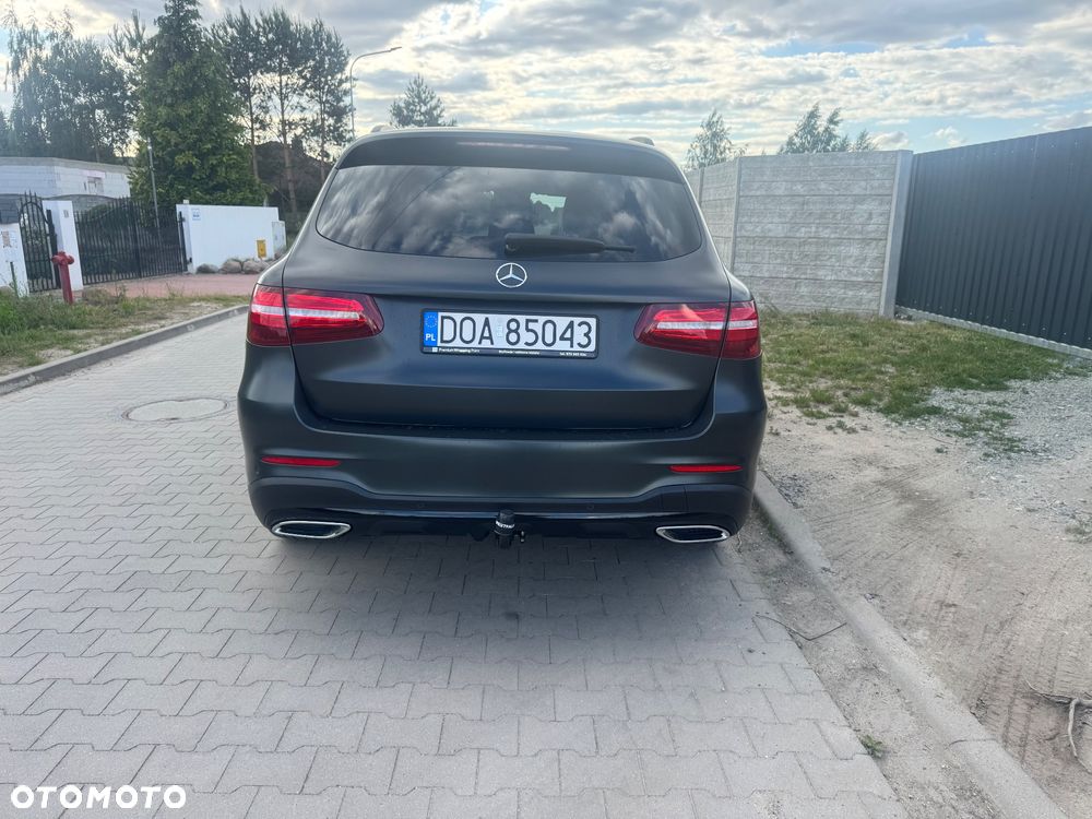 Mercedes-Benz GLC - 16