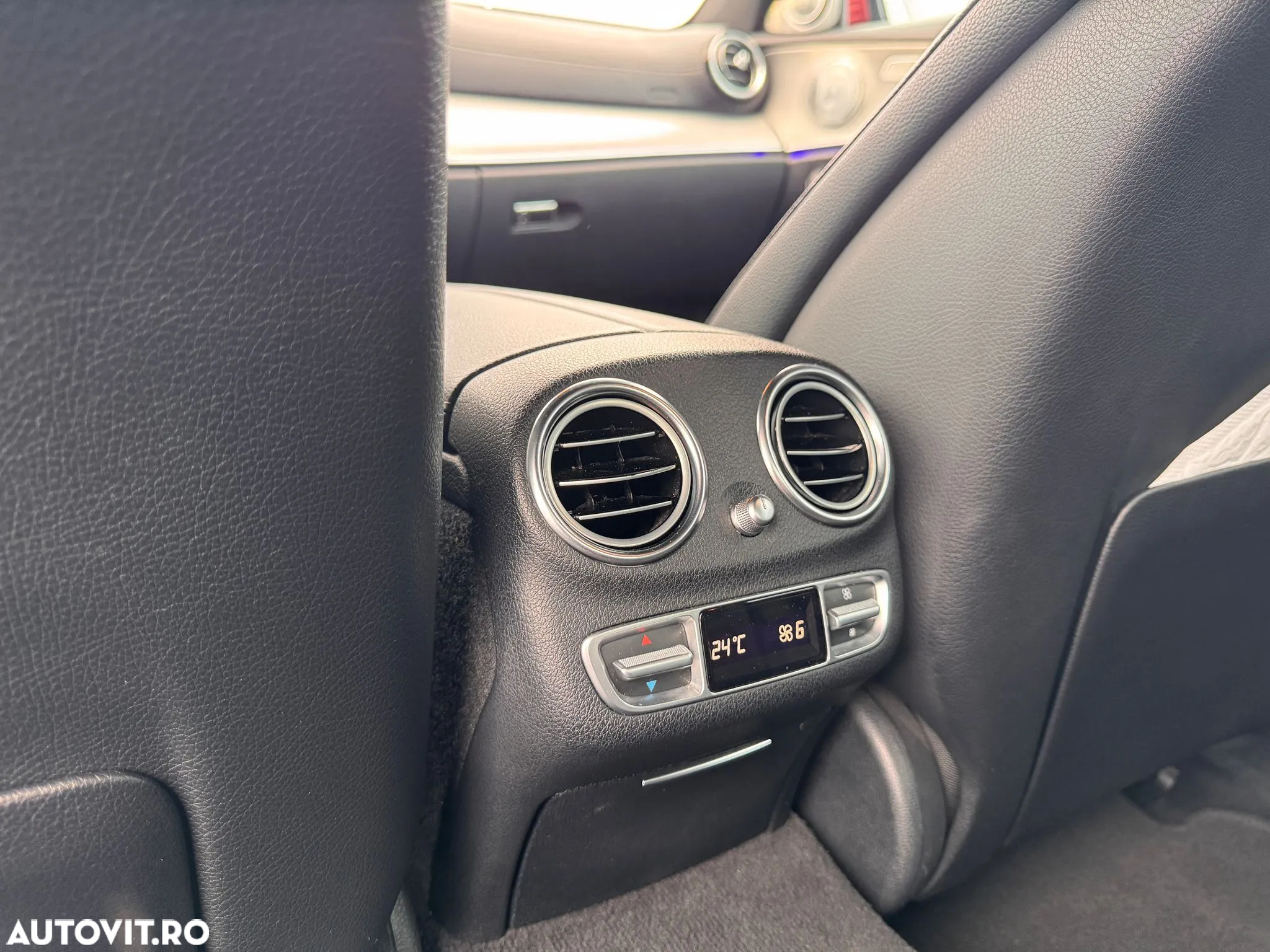 Mercedes-Benz E - 20