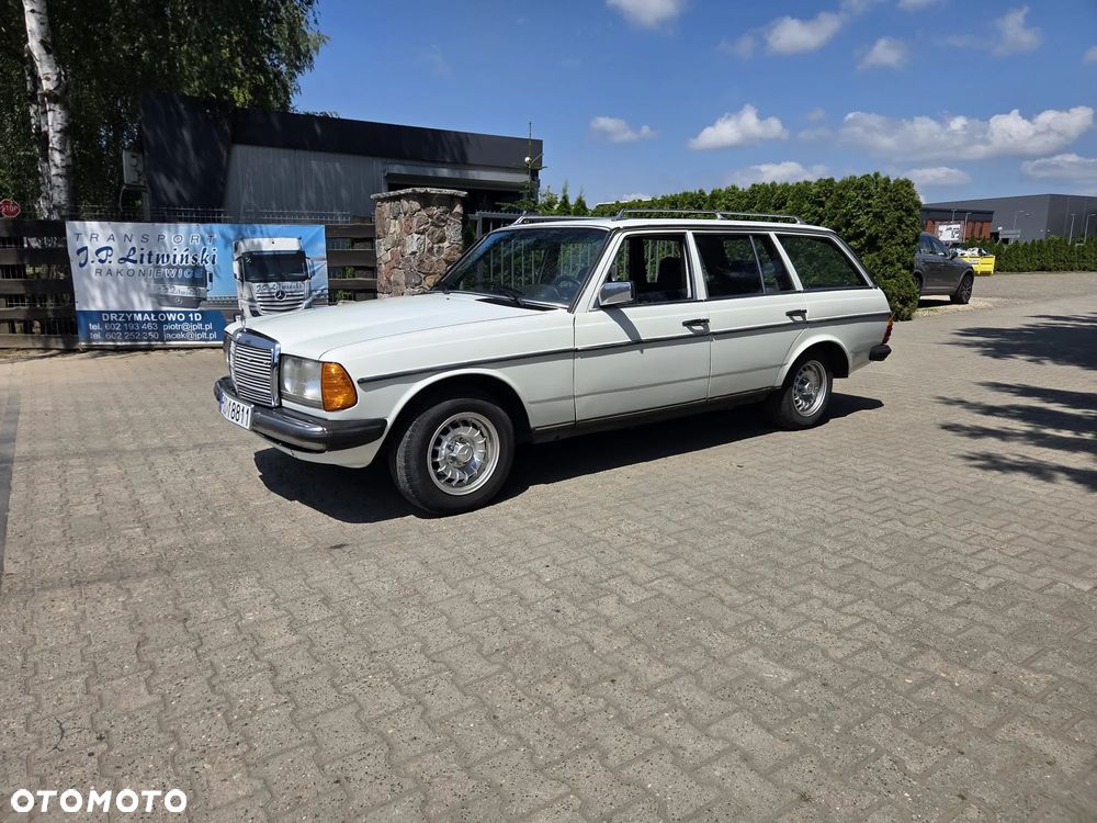 Mercedes-Benz W123 - 7