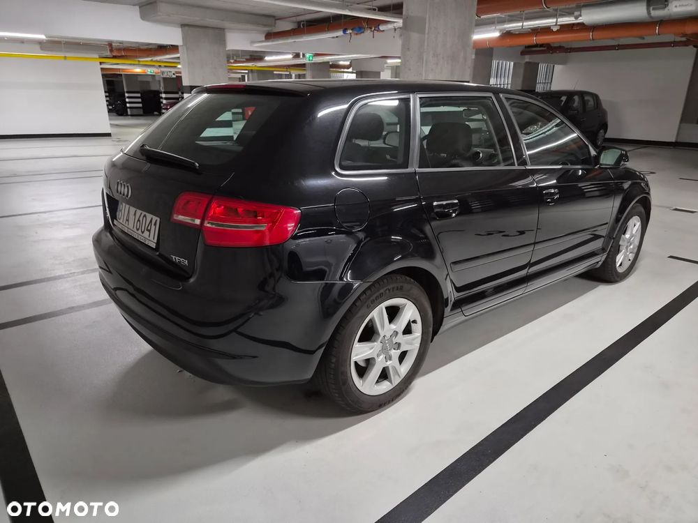 Audi A3 Sportback 1.2 TFSI Attraction - 5
