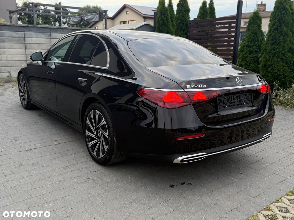 Mercedes-Benz Klasa E 220 d Avantgarde - 3