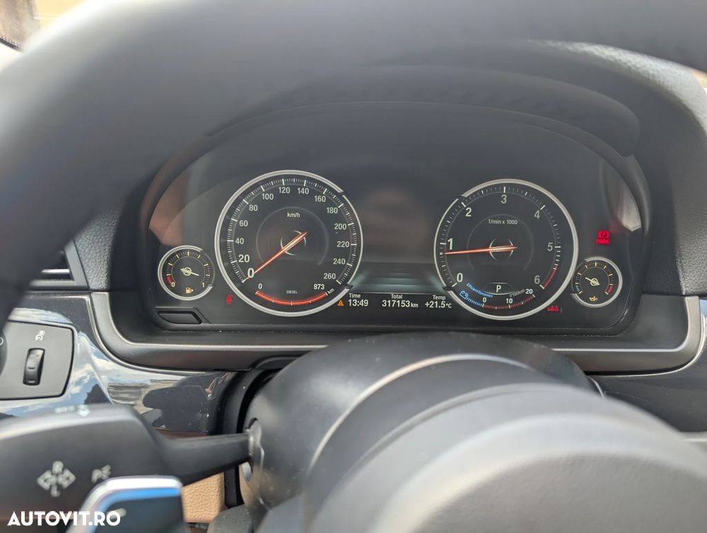 BMW Seria 5 525d xDrive - 6