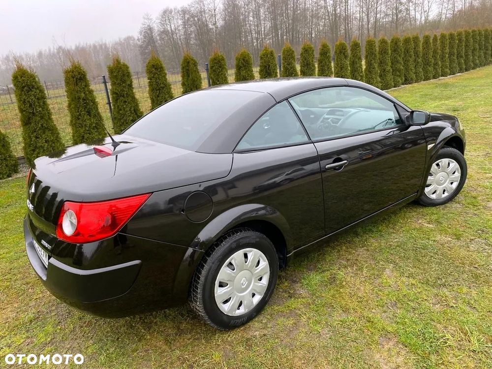 Renault Megane 1.6 Authentique - 10