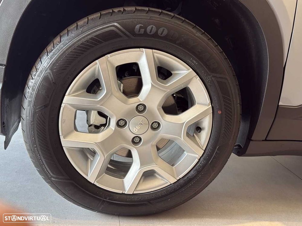 Jeep Avenger 1.2 GSE T3 Altitude - 11